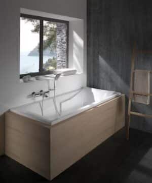 Baignoire avec repose tête et accoudoirs intégrés 160*70cm livrée sans pieds